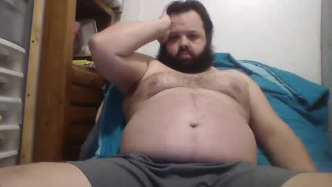 Snapshot of bigbear3287 chatting on December 3, 5:41 am Liam online show from December 3, 5:41 am