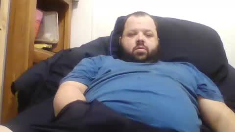 Snapshot of bigbear3287 chatting on February 26, 4:36 am Liam online show from February 26, 4:36 am