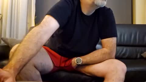 Snapshot of bigbibear88 chatting on February 16, 9:59 pm bigbibear88 online show from February 16, 9:59 pm