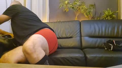 Snapshot of bigbibear88 chatting on December 29, 11:18 pm bigbibear88 online show from December 29, 11:18 pm