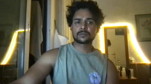 bigbrown_boy online show from April 30, 8:05 pm