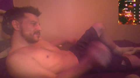 Snapshot of bigcawwwk chatting on February 17, 3:09 pm Jon - Im Straight online show from February 17, 3:09 pm