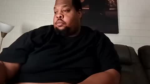 Snapshot of bigchub445 chatting on January 13, 1:56 am MassChub online show from January 13, 1:56 am