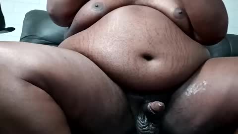 Snapshot of bigchub445 chatting on February 27, 7:04 pm MassChub online show from February 27, 7:04 pm