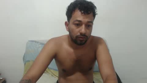 Snapshot of bigcock_hair chatting on February 12, 1:27 pm bigcock_hair online show from February 12, 1:27 pm