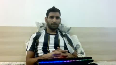 Snapshot of bigcockboy2580 chatting on September 16, 12:17 pm akash online show from September 16, 12:17 pm