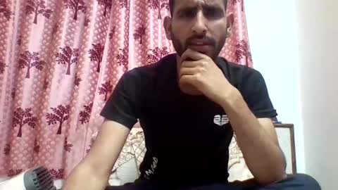 Snapshot of bigcockboy2580 chatting on February 10, 6:24 pm akash online show from February 10, 6:24 pm