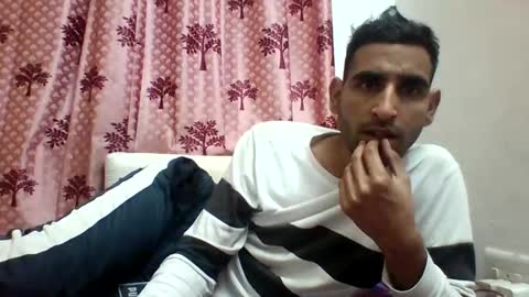 Snapshot of bigcockboy2580 chatting on January 13, 5:55 pm akash online show from January 13, 5:55 pm