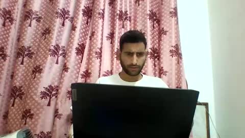 Snapshot of bigcockboy2580 chatting on January 24, 6:25 pm akash online show from January 24, 6:25 pm