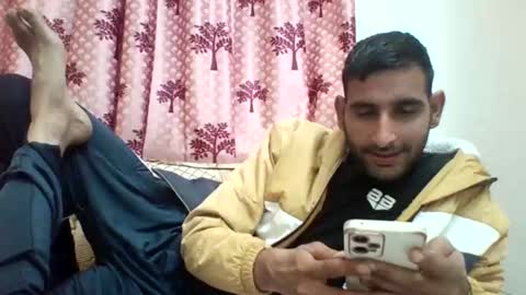 Snapshot of bigcockboy2580 chatting on December 5, 8:22 am akash online show from December 5, 8:22 am