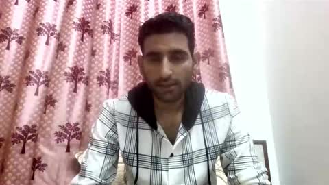 Snapshot of bigcockboy2580 chatting on October 29, 4:21 pm akash online show from October 29, 4:21 pm