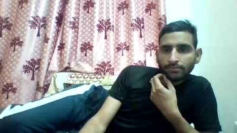 Snapshot of bigcockboy2580 chatting on December 12, 4:43 pm akash online show from December 12, 4:43 pm