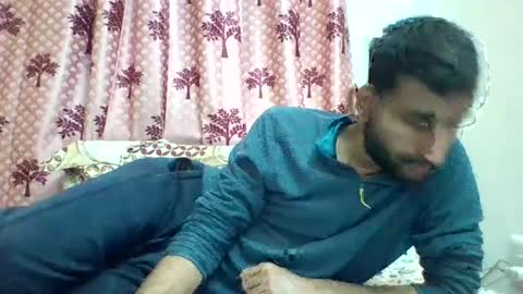 Snapshot of bigcockboy2580 chatting on January 30, 8:22 am akash online show from January 30, 8:22 am