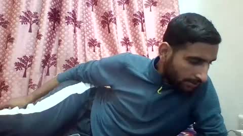 Snapshot of bigcockboy2580 chatting on January 5, 9:37 am akash online show from January 5, 9:37 am