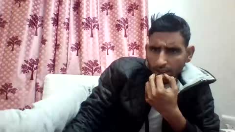 Snapshot of bigcockboy2580 chatting on January 15, 5:58 pm akash online show from January 15, 5:58 pm