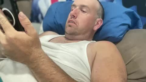 Snapshot of bigcocksuckingslut chatting on October 26, 5:04 pm bigcocksuckingslut online show from October 26, 5:04 pm