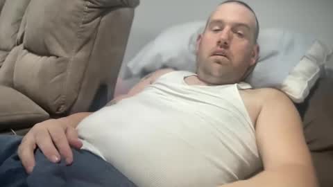 Snapshot of bigcocksuckingslut chatting on December 11, 6:26 pm bigcocksuckingslut online show from December 11, 6:26 pm