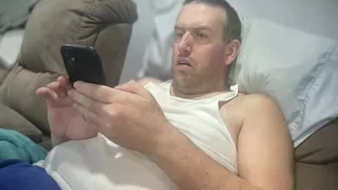 Snapshot of bigcocksuckingslut chatting on January 5, 5:51 pm bigcocksuckingslut online show from January 5, 5:51 pm