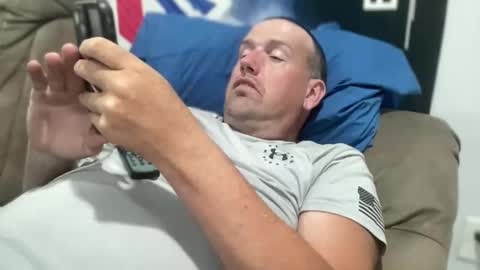 Snapshot of bigcocksuckingslut chatting on September 21, 2:23 am bigcocksuckingslut online show from September 21, 2:23 am