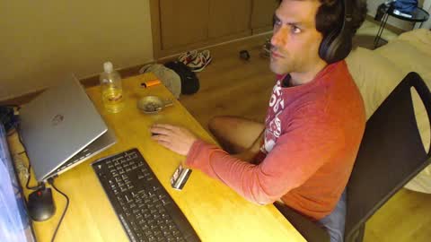 Snapshot of bigcok35spain chatting on February 6, 1:38 am bigcok35spain online show from February 6, 1:38 am