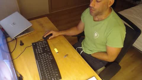 Snapshot of bigcok35spain chatting on September 12, 7:41 am bigcok35spain online show from September 12, 7:41 am