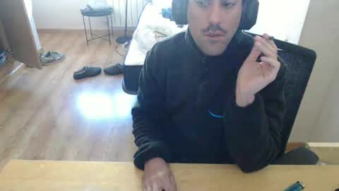 Snapshot of bigcok35spain chatting on December 8, 11:35 am bigcok35spain online show from December 8, 11:35 am