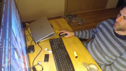 Snapshot of bigcok35spain chatting on February 1, 9:29 pm bigcok35spain online show from February 1, 9:29 pm