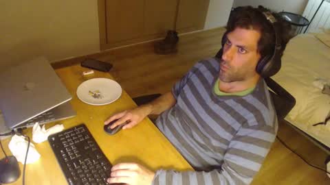 Snapshot of bigcok35spain chatting on March 2, 11:06 pm bigcok35spain online show from March 2, 11:06 pm
