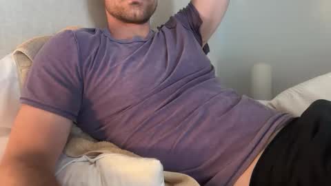 bigcollegecock69690 online show from April 29, 5:52 pm