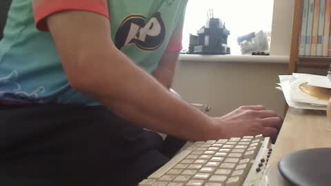 Snapshot of bigcurve chatting on December 22, 12:38 pm bigcurve online show from December 22, 12:38 pm