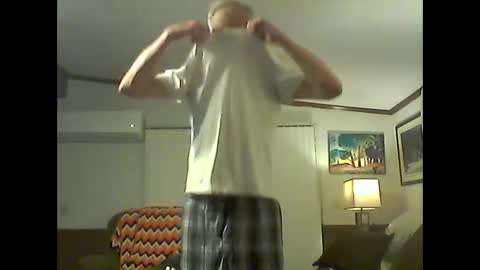 bigd953496586 online show from April 28, 2:38 am