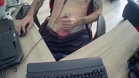 bigdick2131991 online show from February 5, 3:19 pm