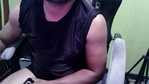 bigdickguyaux online show from April 2, 4:04 pm