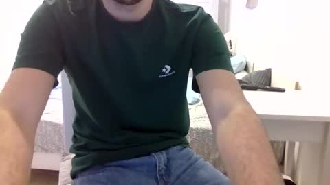 Snapshot of biggbaguette1 chatting on September 23, 12:48 pm biggbaguette1 online show from September 23, 12:48 pm