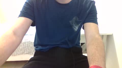 Snapshot of biggbaguette1 chatting on September 9, 3:44 pm biggbaguette1 online show from September 9, 3:44 pm