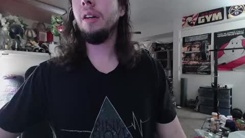 biggerisbetter21 online show from March 9, 6:13 pm