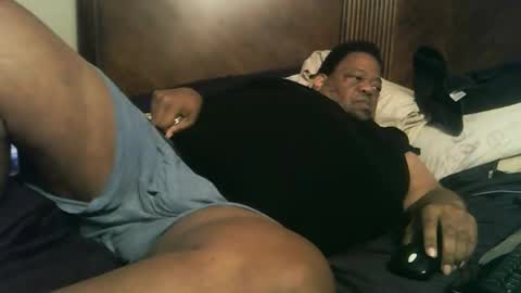 Snapshot of biggyscorpio chatting on December 4, 7:17 am biggyscorpio online show from December 4, 7:17 am