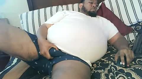 Snapshot of biggyscorpio chatting on September 8, 4:06 pm biggyscorpio online show from September 8, 4:06 pm