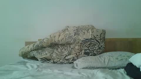 Snapshot of bigjames_chicago chatting on February 19, 2:12 pm daddy online show from February 19, 2:12 pm
