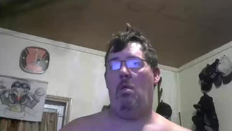 Snapshot of bigjohn41000 chatting on October 10, 9:14 am bigjohn41000 online show from October 10, 9:14 am