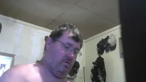 Snapshot of bigjohn41000 chatting on September 27, 6:06 pm bigjohn41000 online show from September 27, 6:06 pm