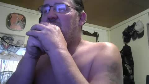 Snapshot of bigjohn41000 chatting on September 24, 9:46 pm bigjohn41000 online show from September 24, 9:46 pm