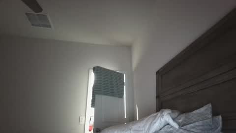 bigjraw2487 online show from October 29, 5:43 am