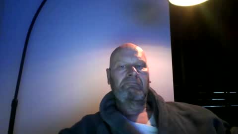 bigmike3339 online show from December 16, 7:37 am