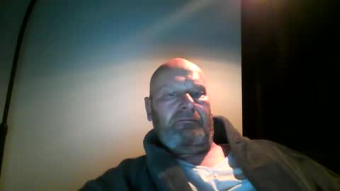 bigmike3339 online show from December 6, 6:04 am