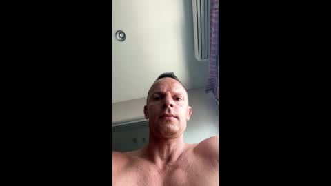 Snapshot of bigmuscles24 chatting on March 6, 6:08 am bigmuscles24 online show from March 6, 6:08 am