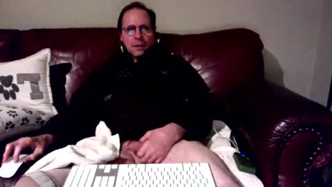 Snapshot of bignjakd6 chatting on December 22, 12:16 pm CumCMe online show from December 22, 12:16 pm