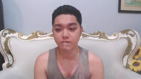 Snapshot of bigshowforyouxx chatting on February 17, 1:21 pm Jay online show from February 17, 1:21 pm