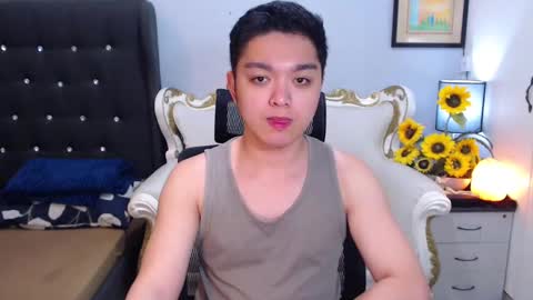 Snapshot of bigshowforyouxx chatting on March 2, 7:32 am Jay online show from March 2, 7:32 am