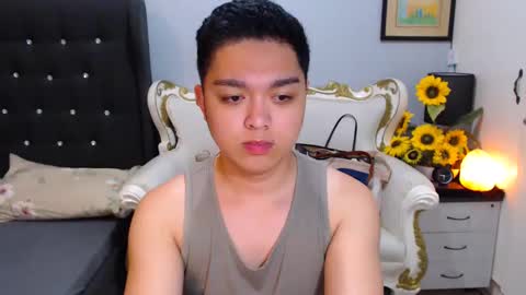 Snapshot of bigshowforyouxx chatting on February 18, 6:59 am Jay online show from February 18, 6:59 am